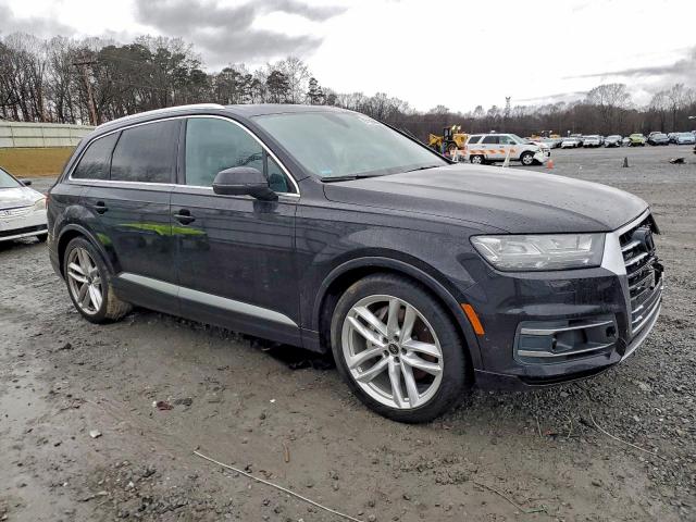 Audi Q7 Prestige Image 10