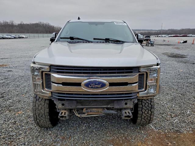 Ford F-250 Super Duty Image 3