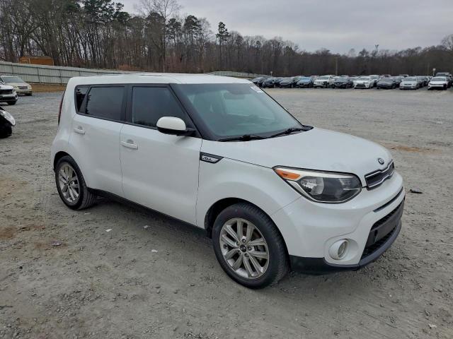 Kia Soul + Image 8