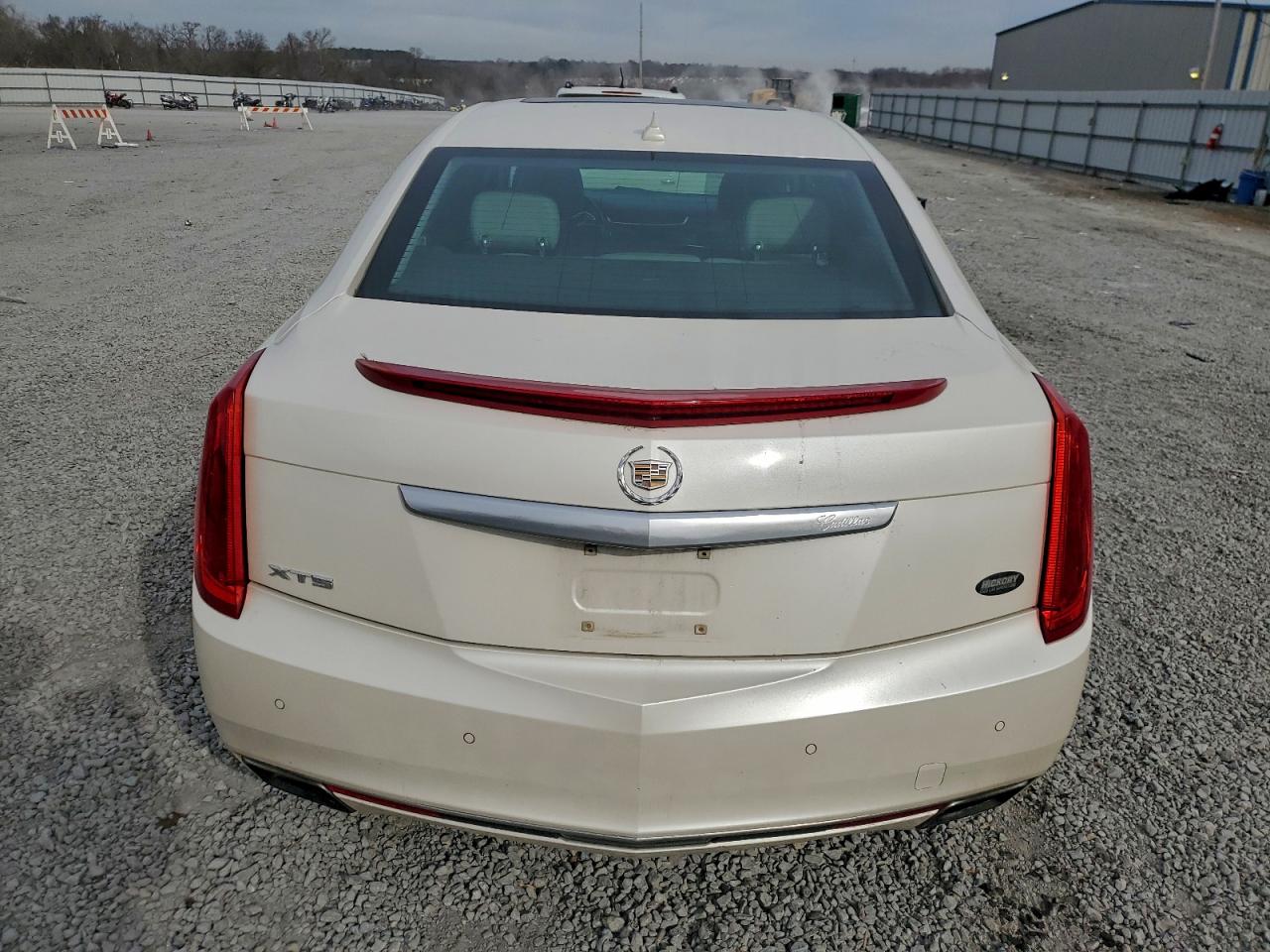 Cadillac XTS Luxury Collection Image 12