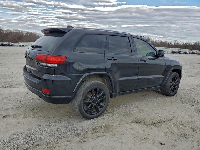 Jeep Grand Cherokee Laredo Image 2