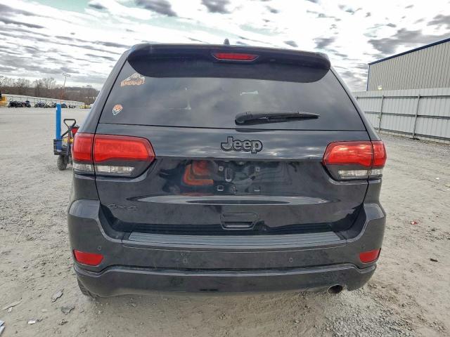 Jeep Grand Cherokee Laredo Image 9