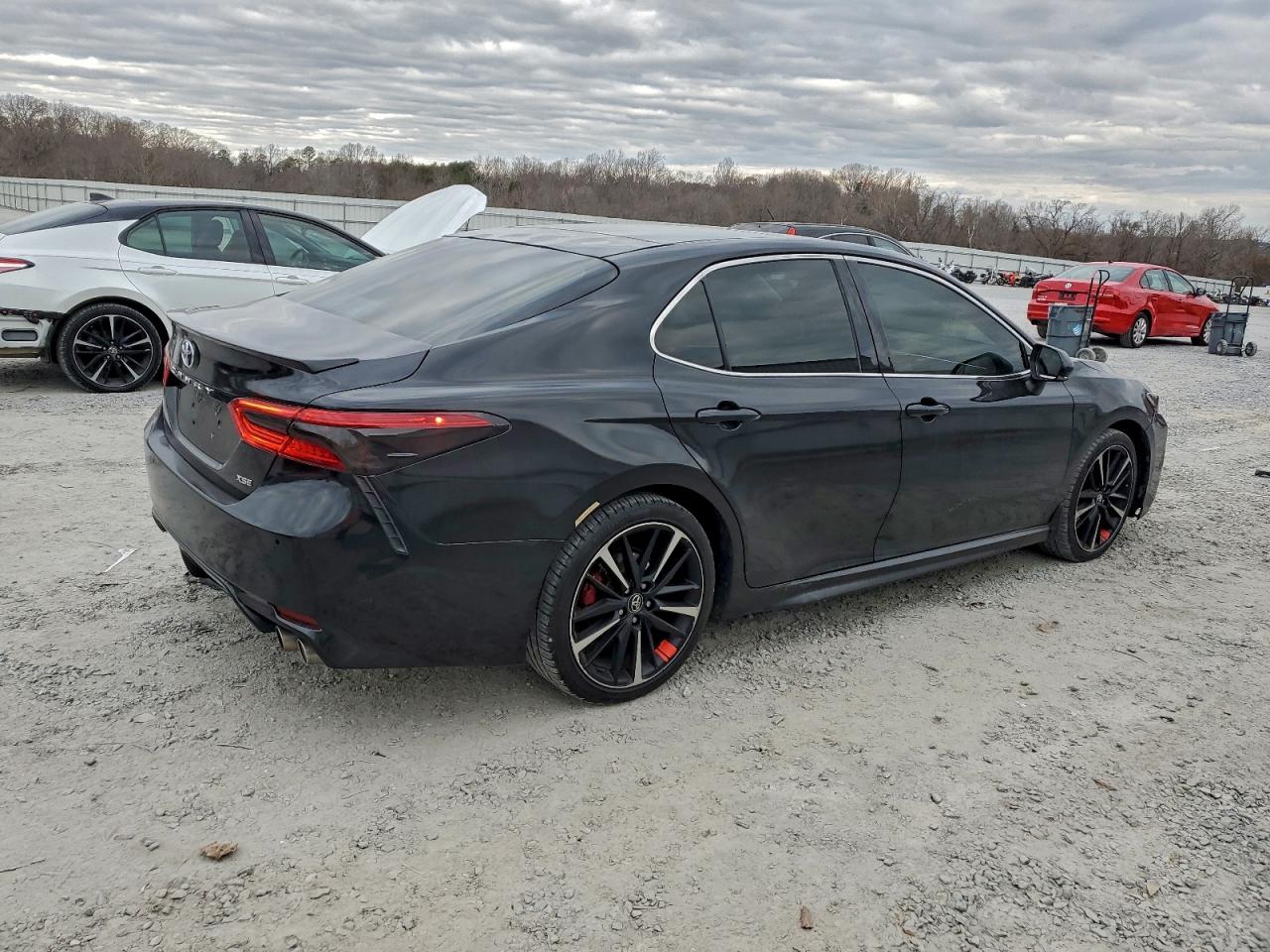 Toyota Camry Xse Image 11