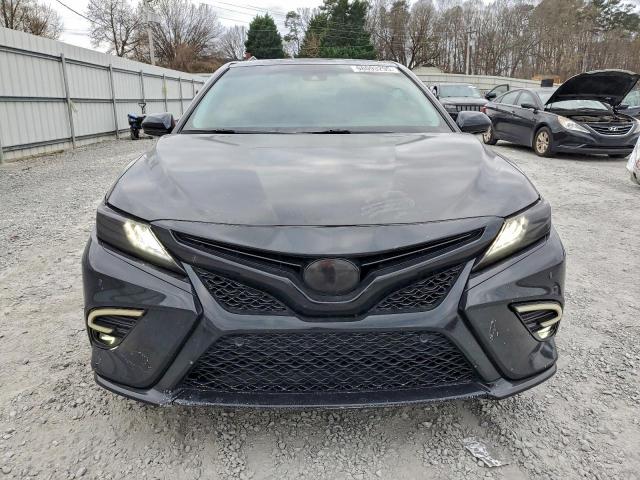 Toyota Camry Xse Image 4