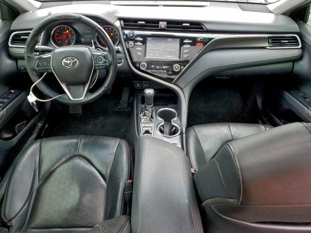 Toyota Camry Xse Image 8