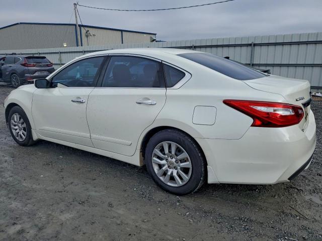 Nissan Altima 2.5 Image 2