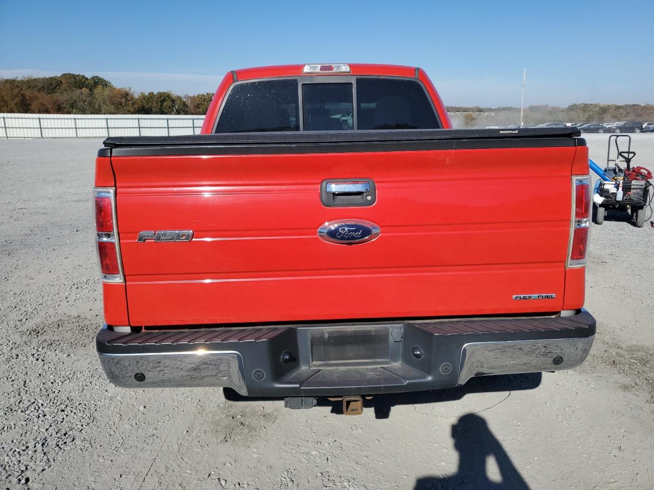 Ford F-150 Supercrew Image 6