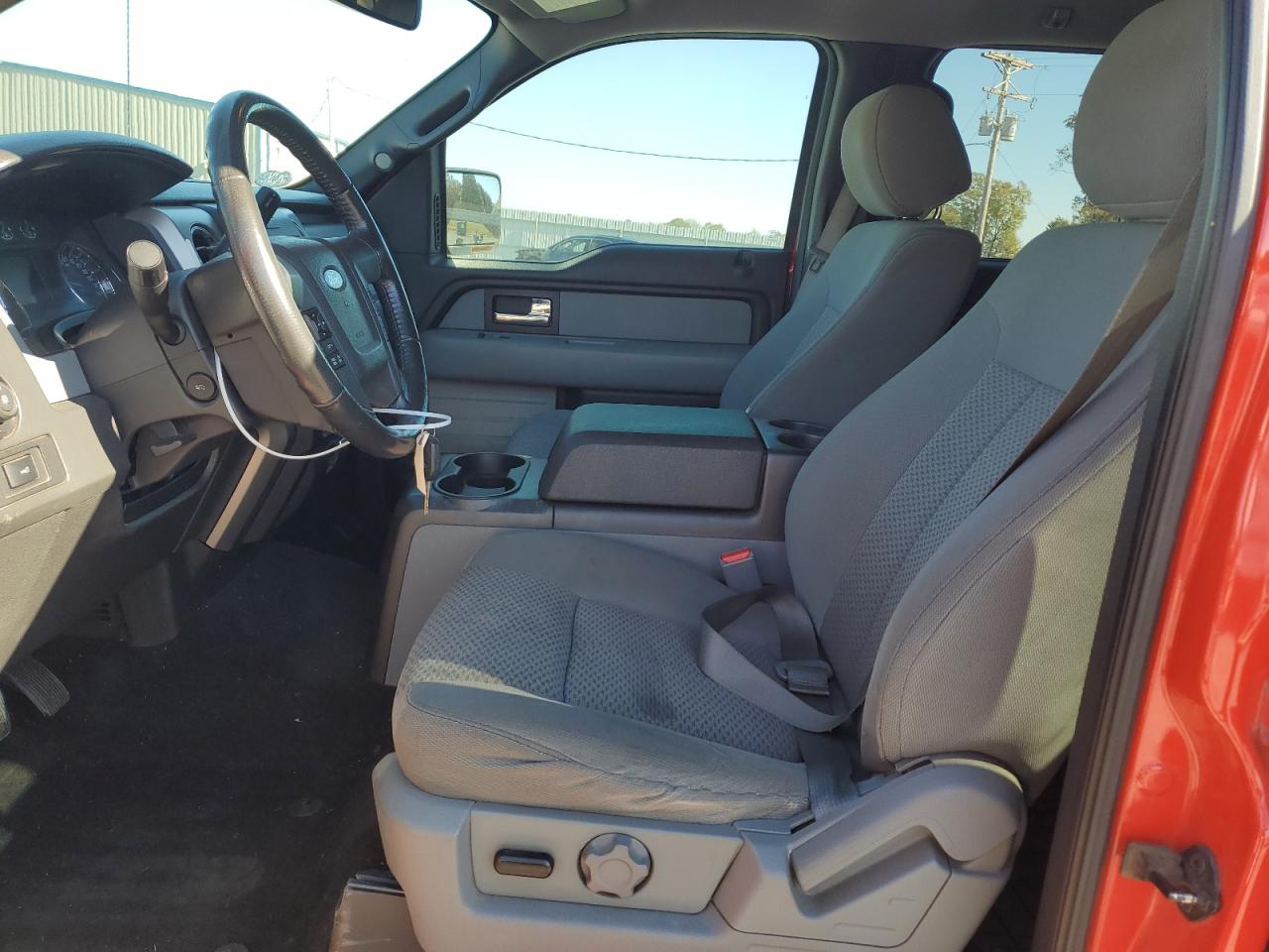 Ford F-150 Supercrew Image 4