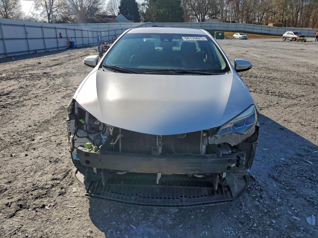 Toyota Corolla L Image 2