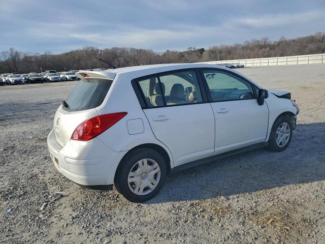 Nissan Versa S Image 2