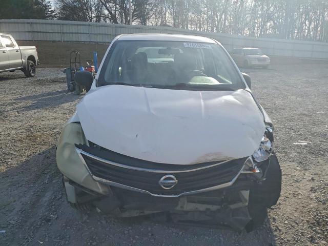 Nissan Versa S Image 10