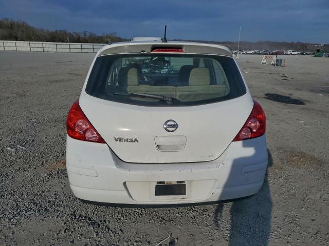 Nissan Versa S Image 12