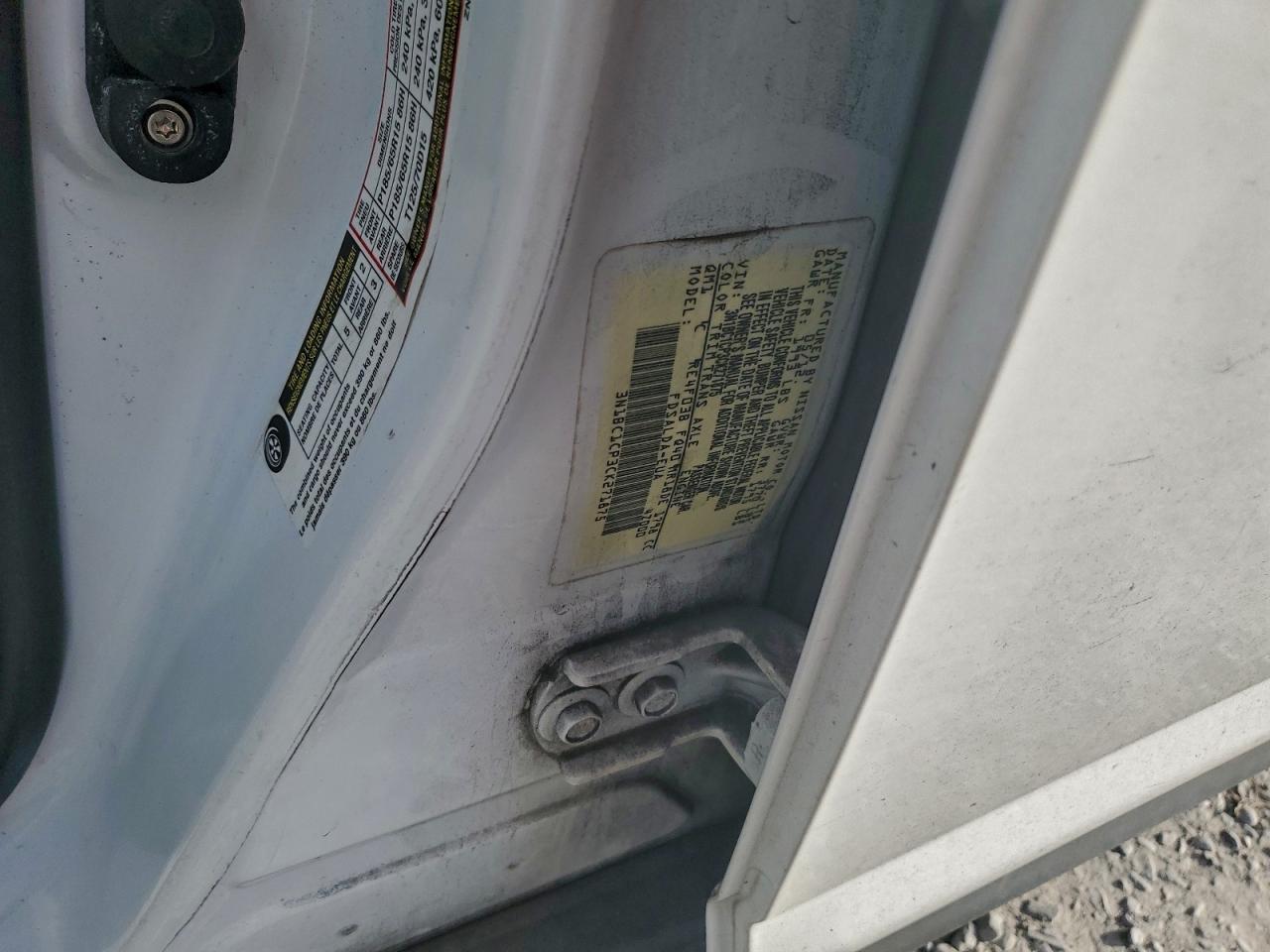 Nissan Versa S Image 5