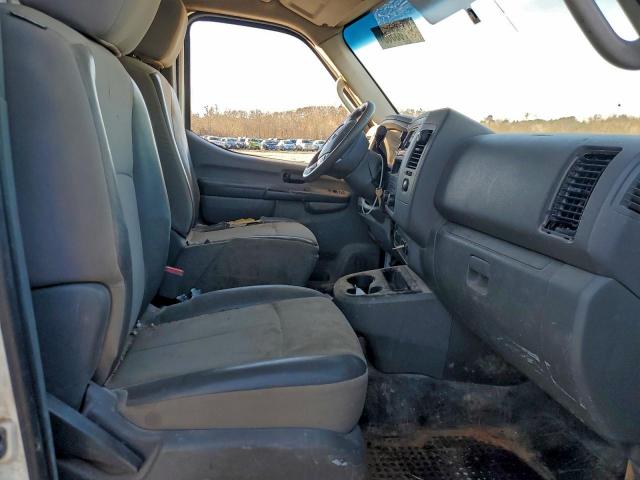 Nissan Nv 2500 Image 10