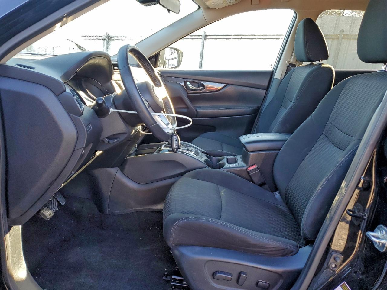 Nissan Rogue S Image 12