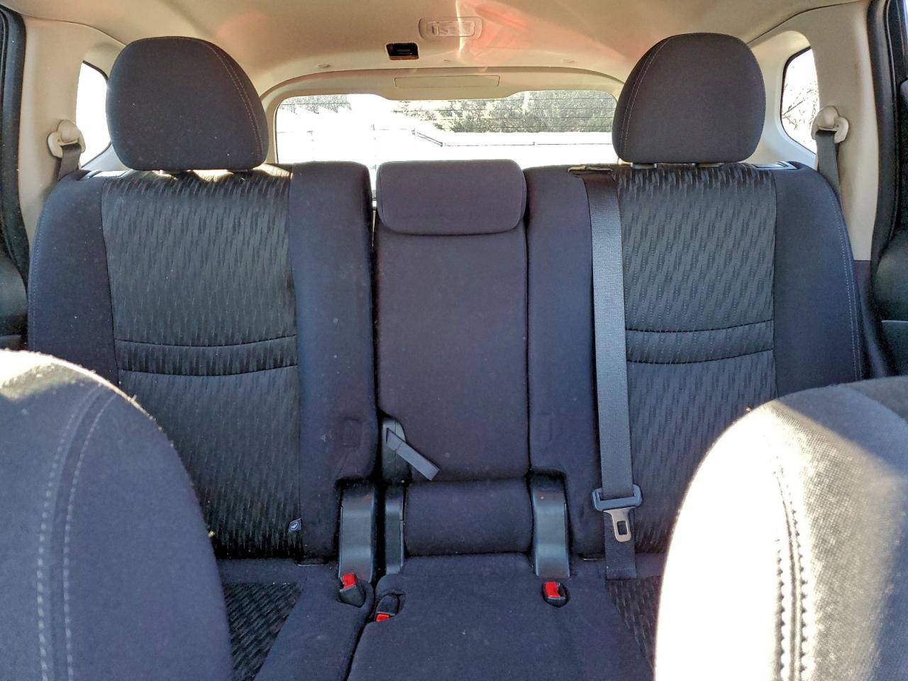 Nissan Rogue S Image 8