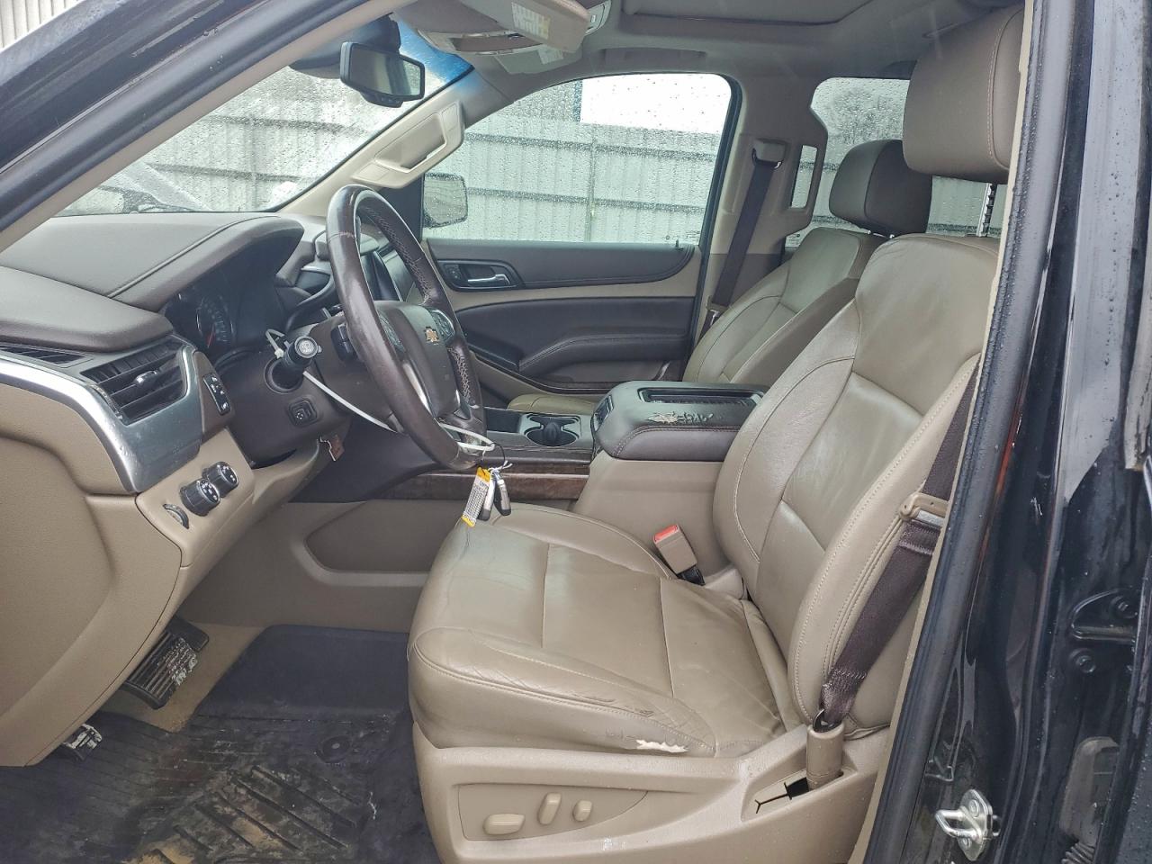 Chevrolet Suburban K1500 Lt Image 3