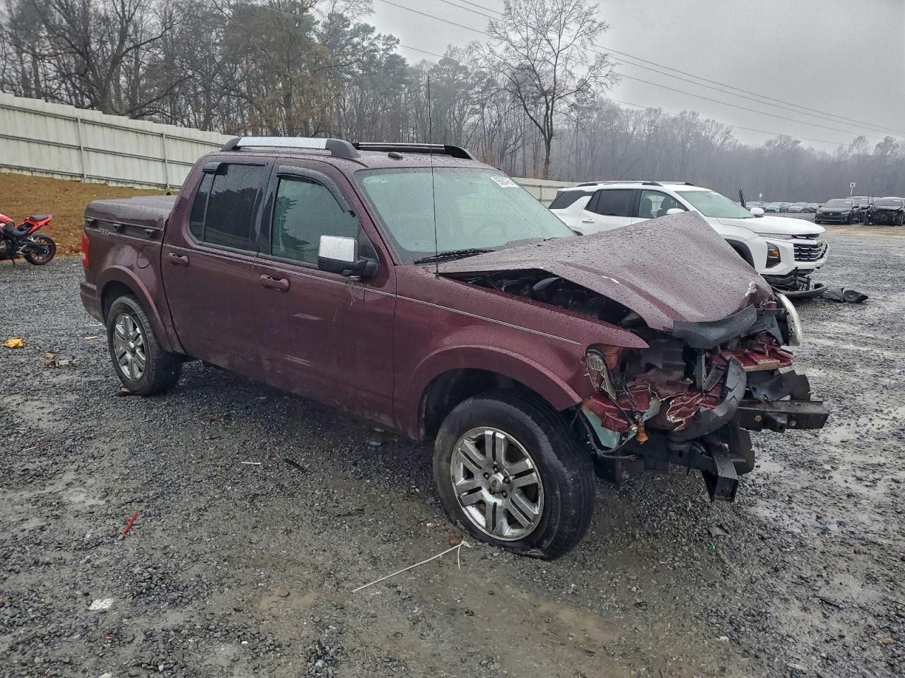 Ford Explorer Limited Image 5