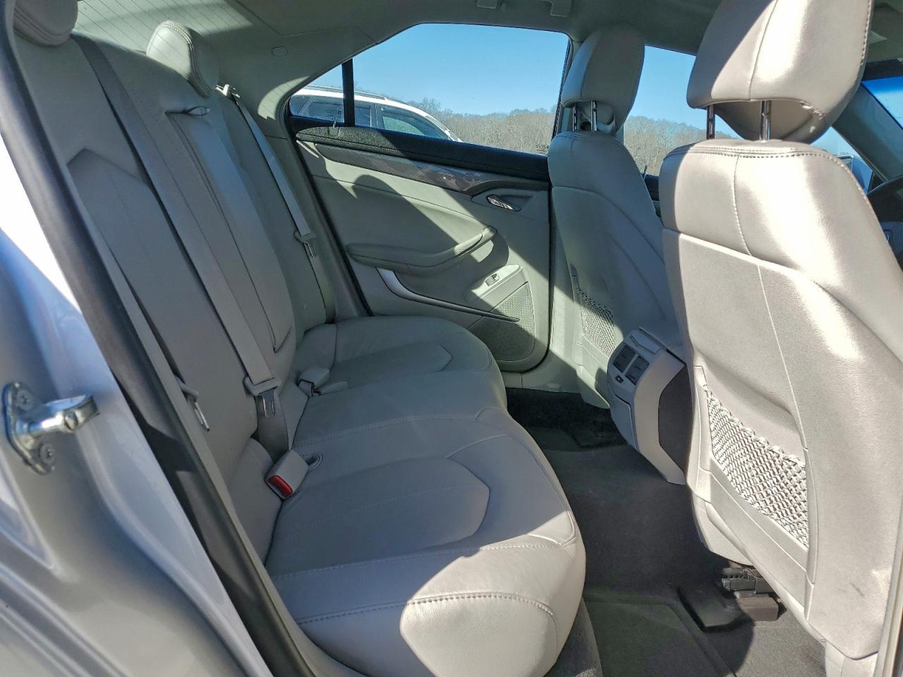 Cadillac CTS Image 4