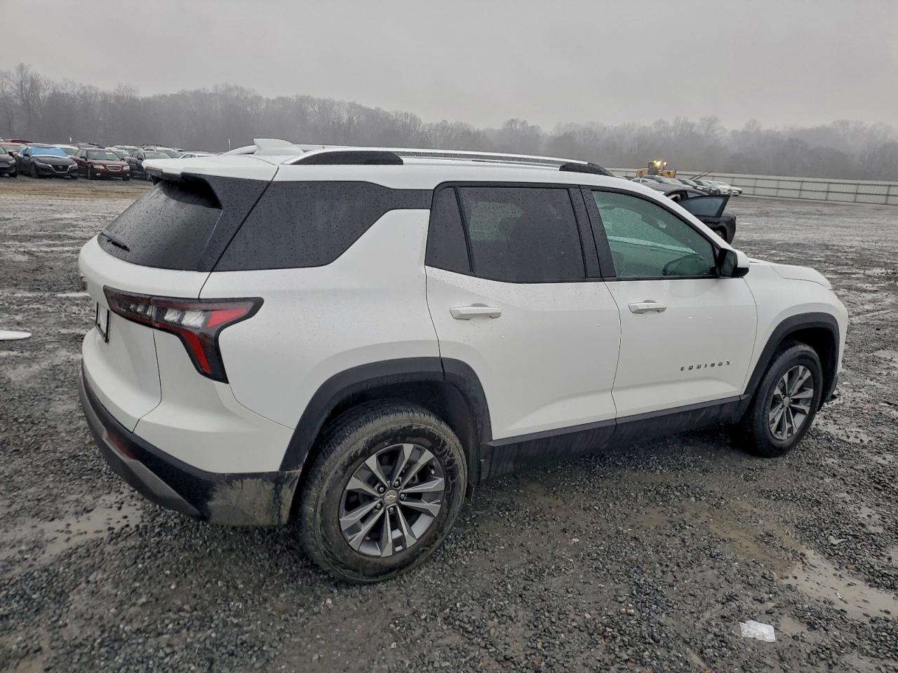 Chevrolet Equinox Lt Image 2