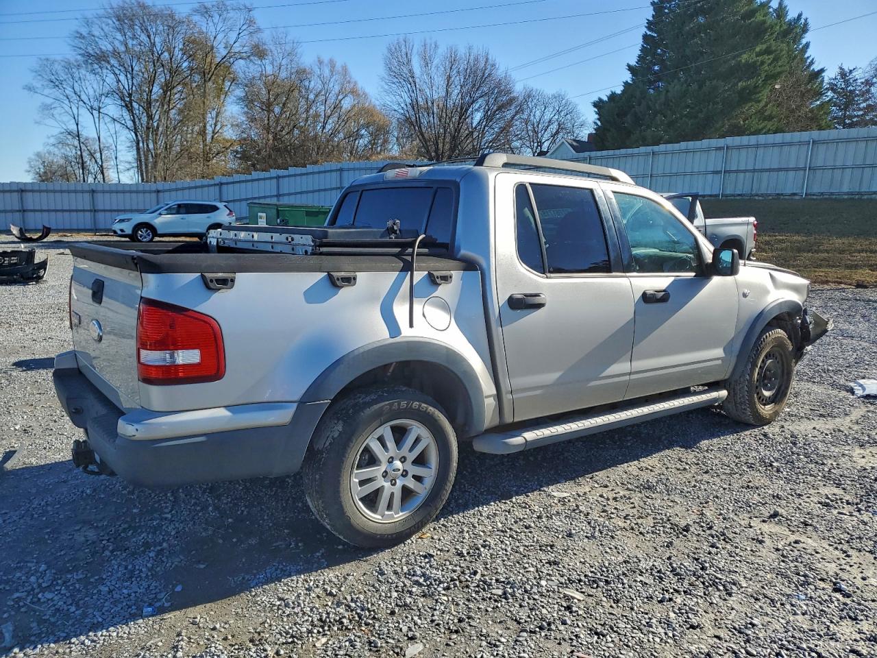 Ford Explorer Xlt Image 7