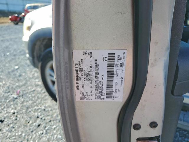 Ford Explorer Xlt Image 11