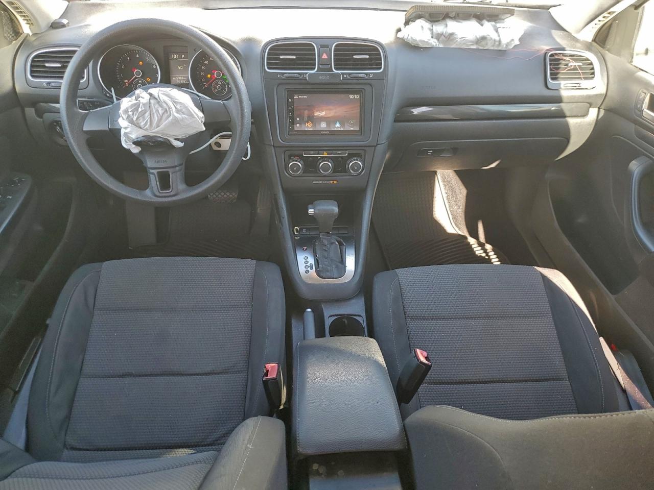 Volkswagen Jetta S Image 8