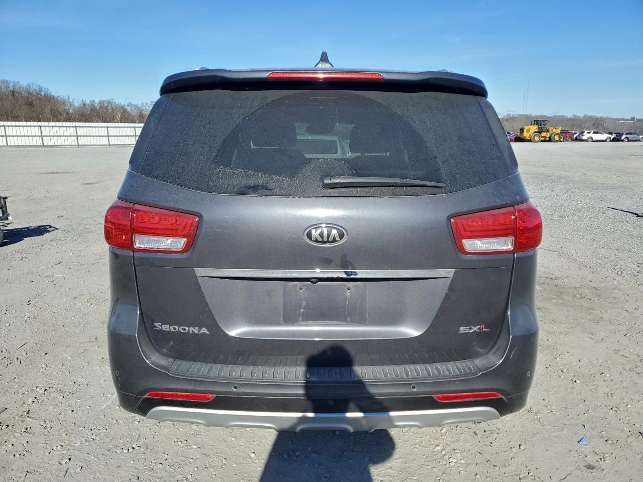 Kia Sedona Sxl Image 2