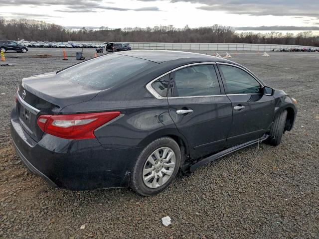 Nissan Altima 2.5 Image 9