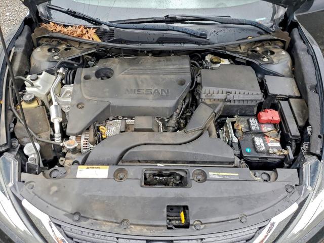Nissan Altima 2.5 Image 6