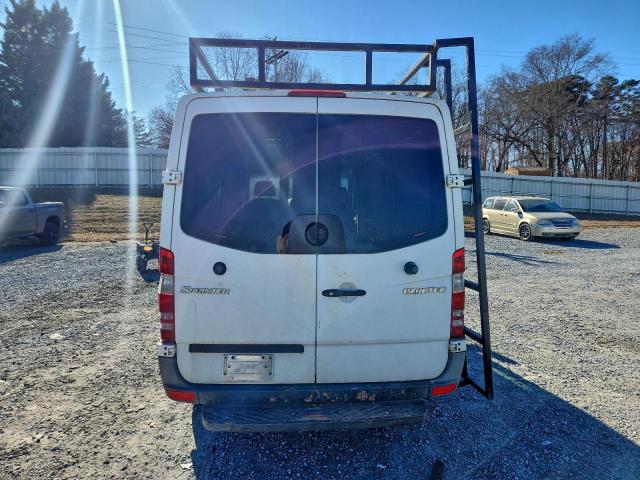 Mercedes-Benz Sprinter 2500 Image 11