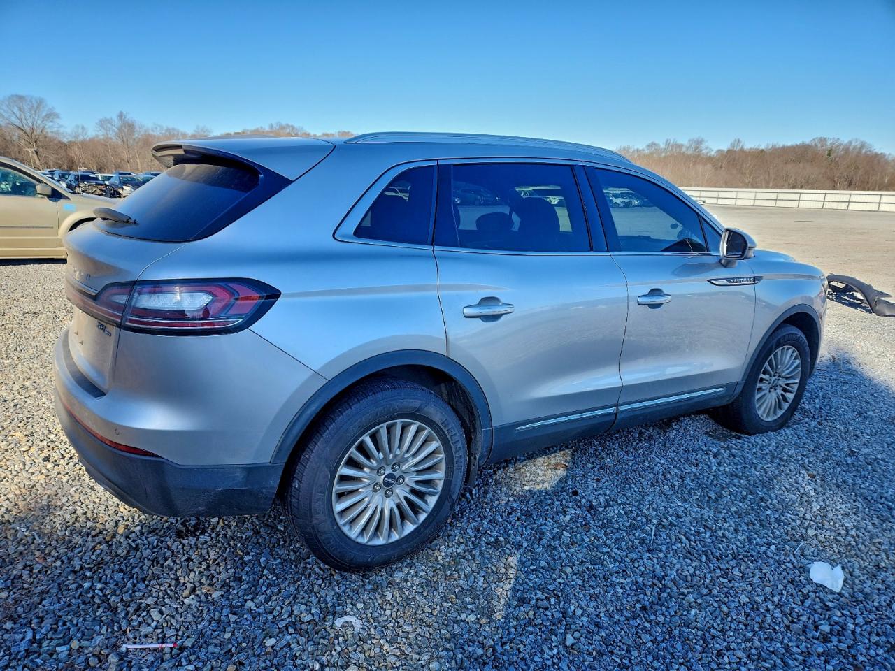 Lincoln Nautilus Image 2