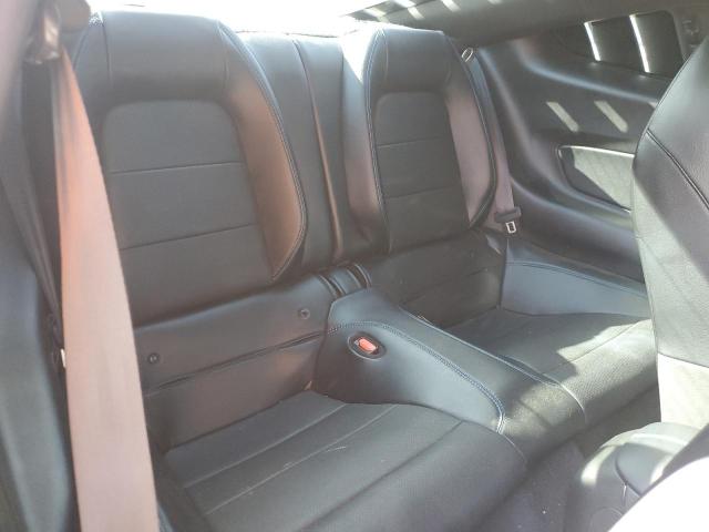 Ford Mustang Image 4