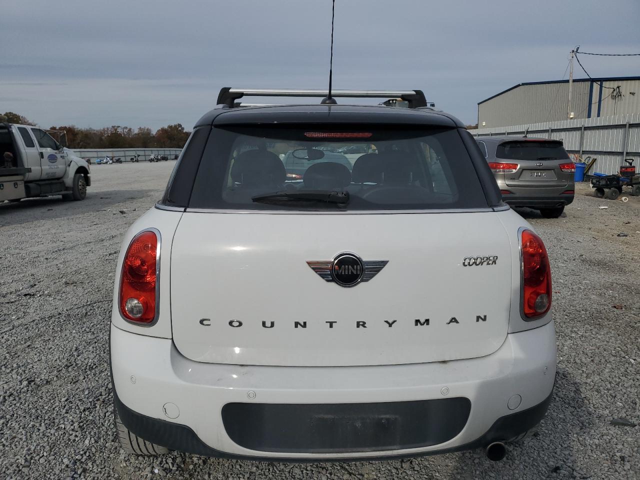 MINI Cooper Countryman Image 2