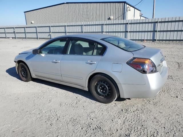 Nissan Altima Base Image 12