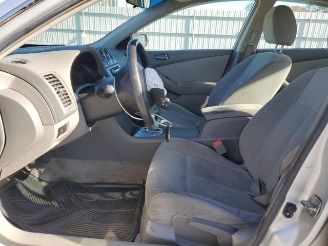 Nissan Altima Base Image 10