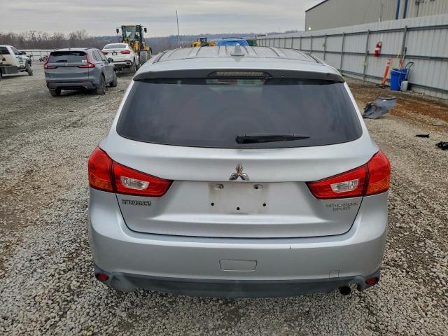 Mitsubishi Outlander Es Image 8