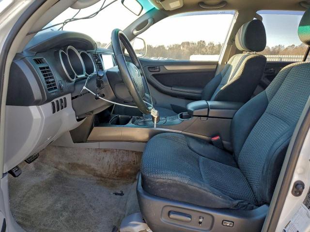 Toyota 4Runner Sr5 Image 4