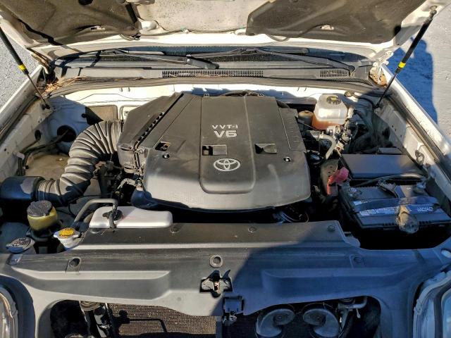 Toyota 4Runner Sr5 Image 5
