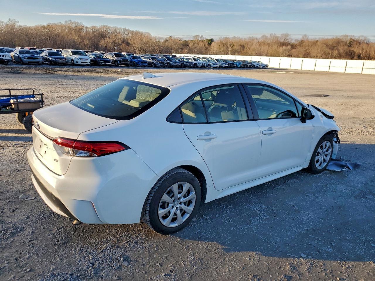 Toyota Corolla Le Image 9