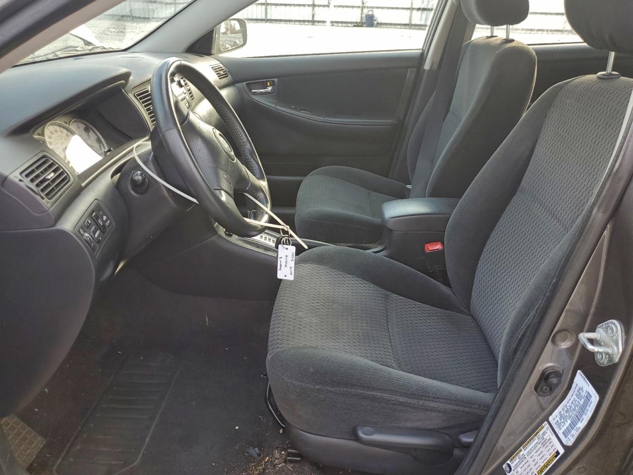 Toyota Corolla Ce Image 10