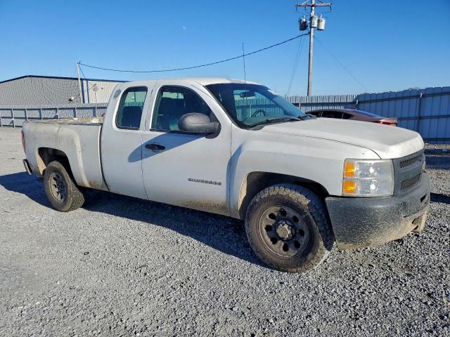 Chevrolet Silverado C1500 Image 11
