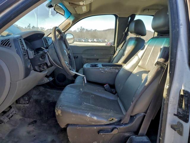 Chevrolet Silverado C1500 Image 12