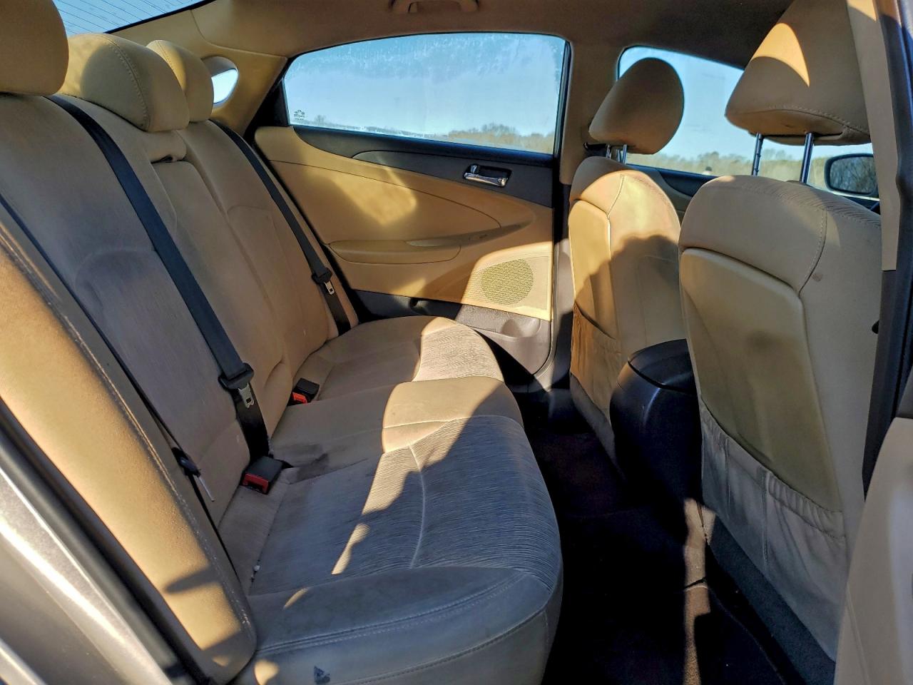 Hyundai SONATA Gls Image 11