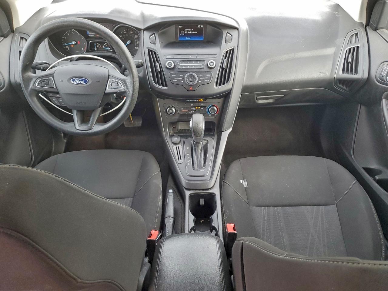 Ford Focus Se Image 12