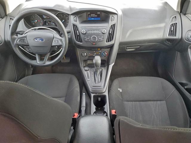 Ford Focus Se Image 12
