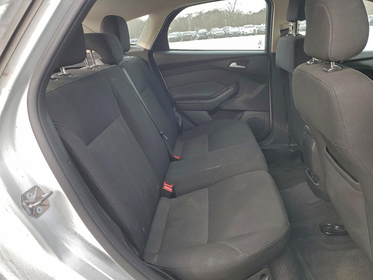 Ford Focus Se Image 10