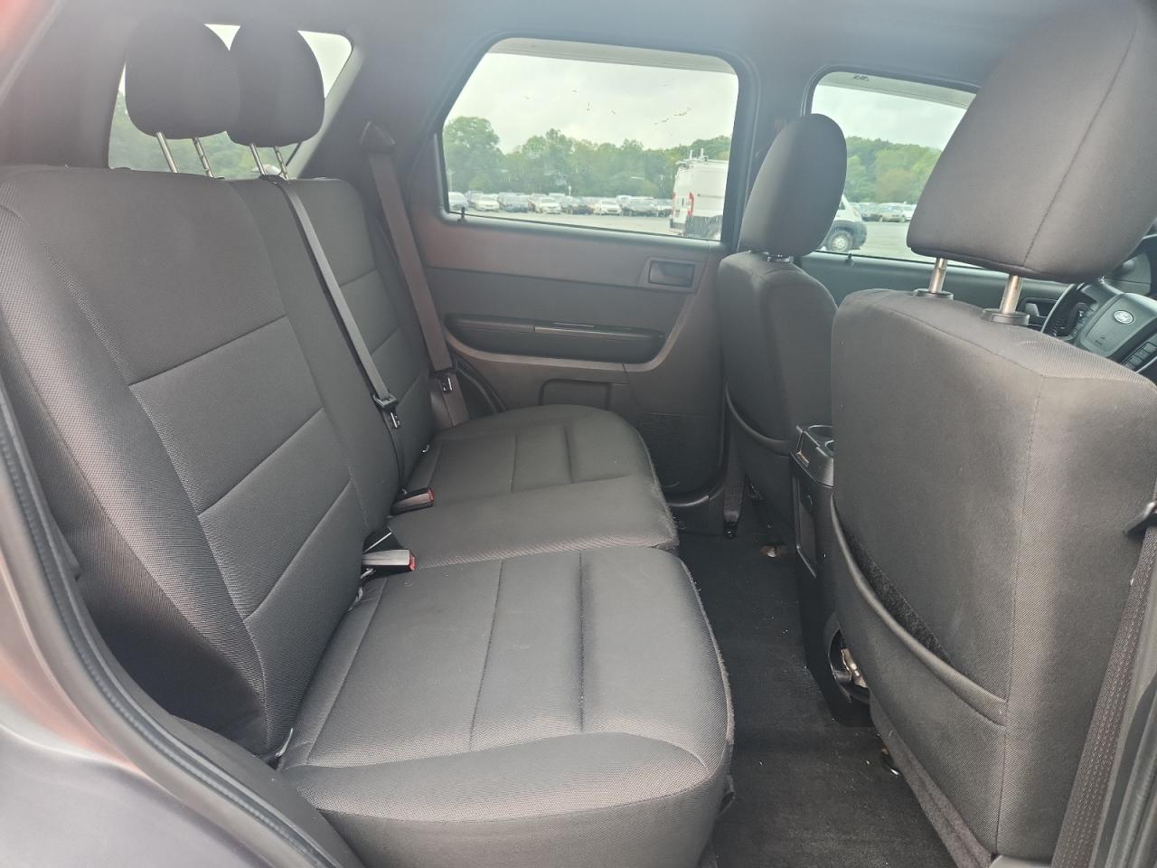 Ford Escape Xlt Image 8