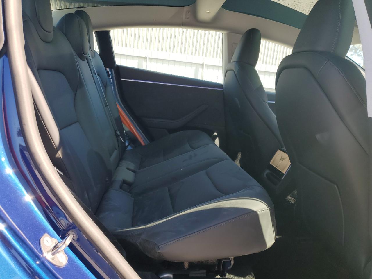 Tesla Model 3 Image 12