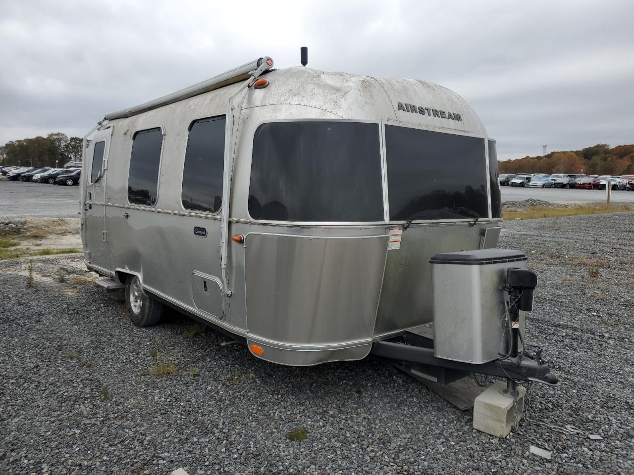 Airstream Caravel Image 1